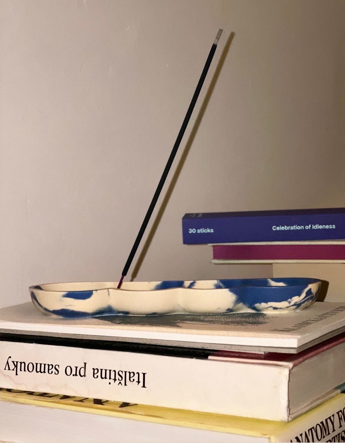 Azzurro Marble Holder